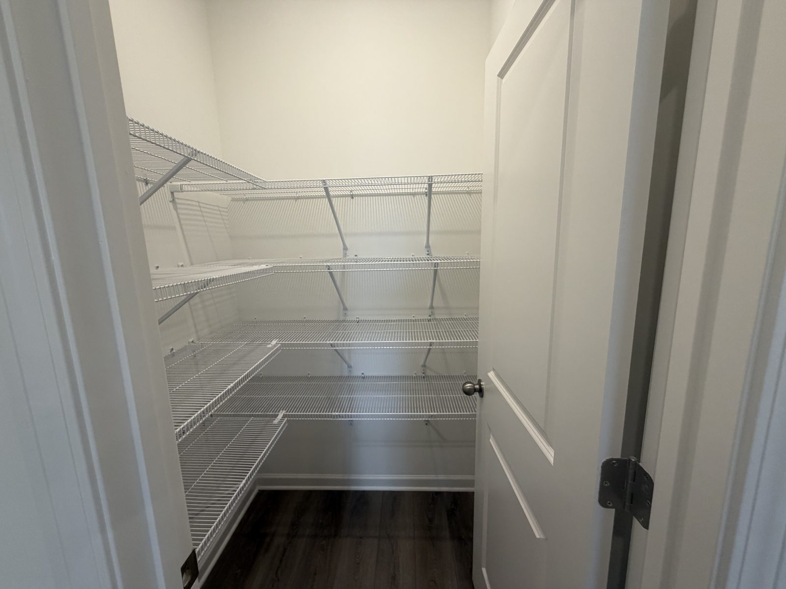 Walk-in closet in the private room